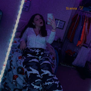 Meet your Posher, Sienna